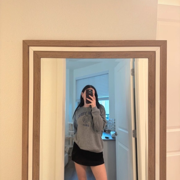 Gray New York Graphic Sweater - Picture 3 of 4